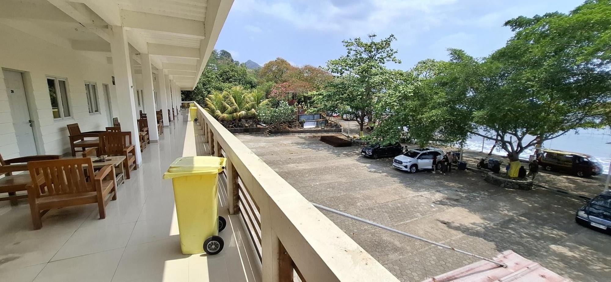 Hotel Cipunaga Ciemas Exterior photo