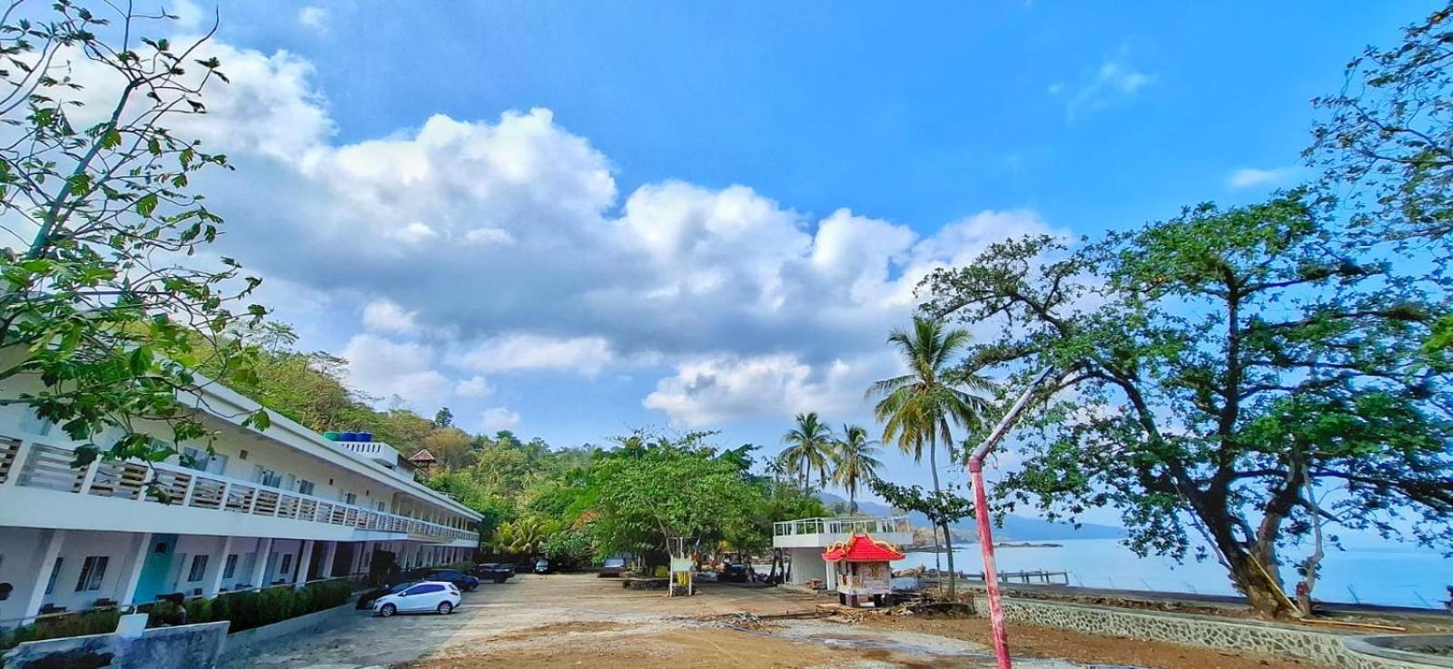 Hotel Cipunaga Ciemas Exterior photo