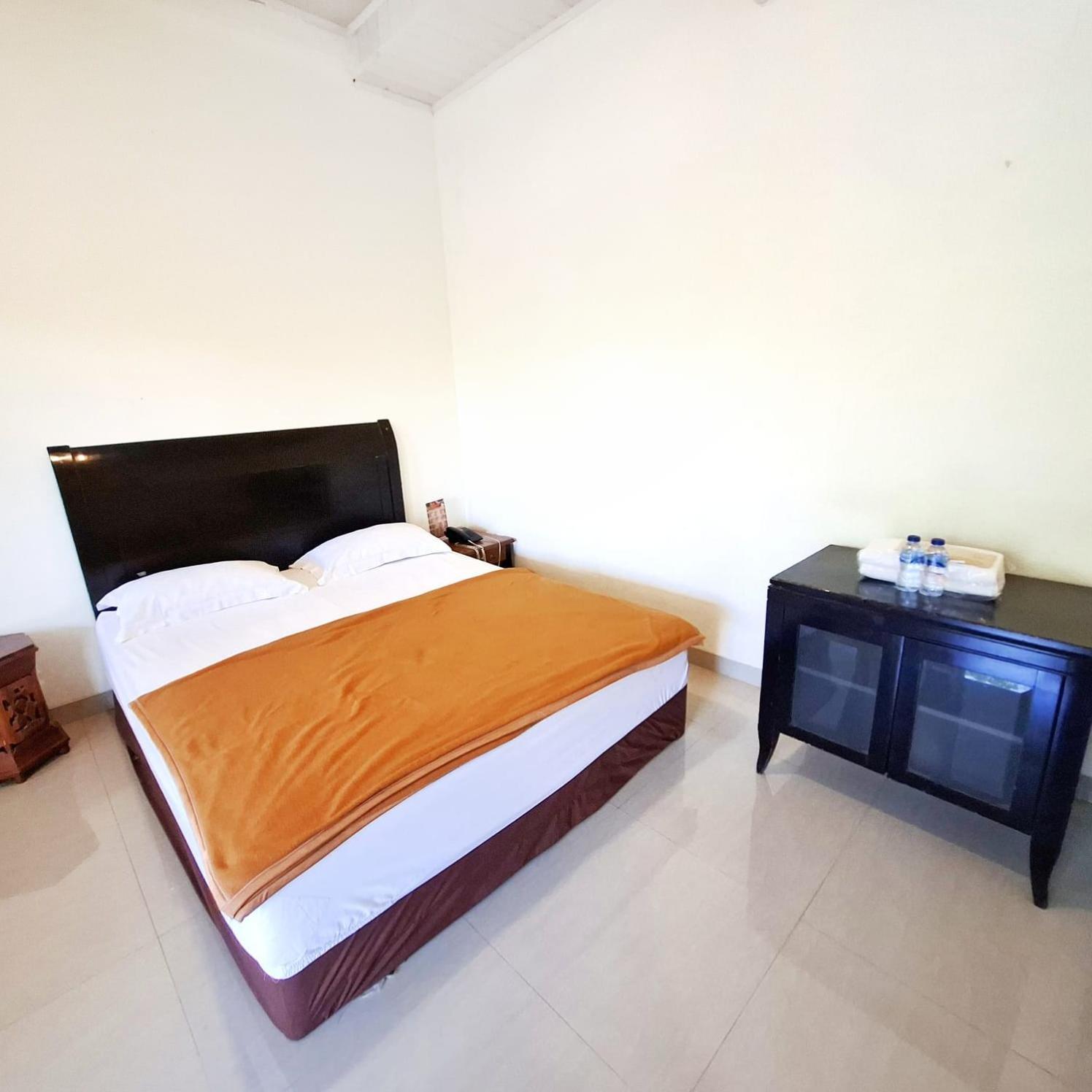 Hotel Cipunaga Ciemas Exterior photo