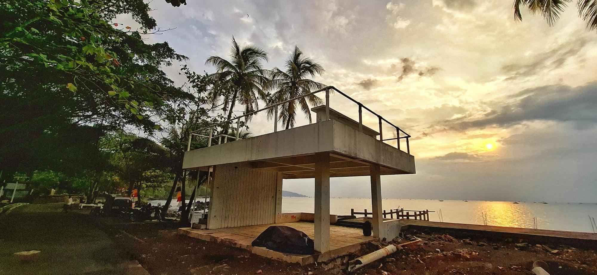 Hotel Cipunaga Ciemas Exterior photo